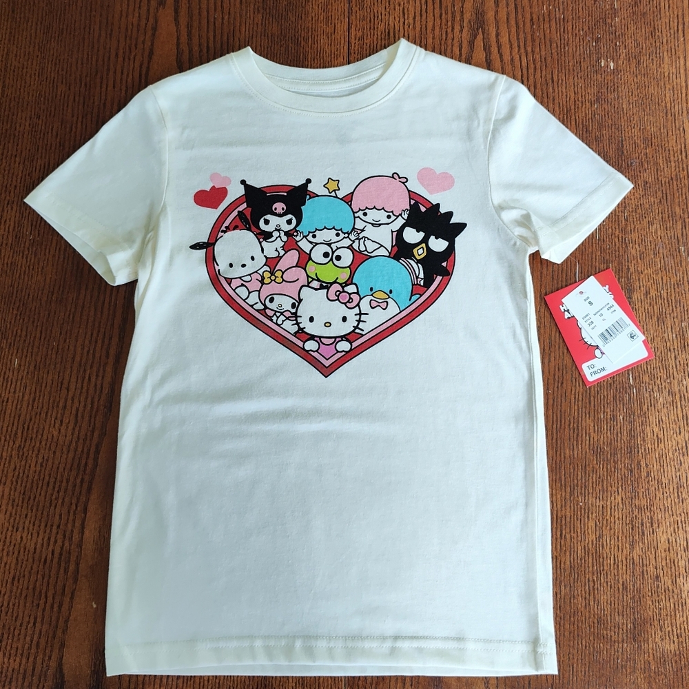 NWT Kids Small Sanrio Hello Kitty And Friends Heart White T-shirt